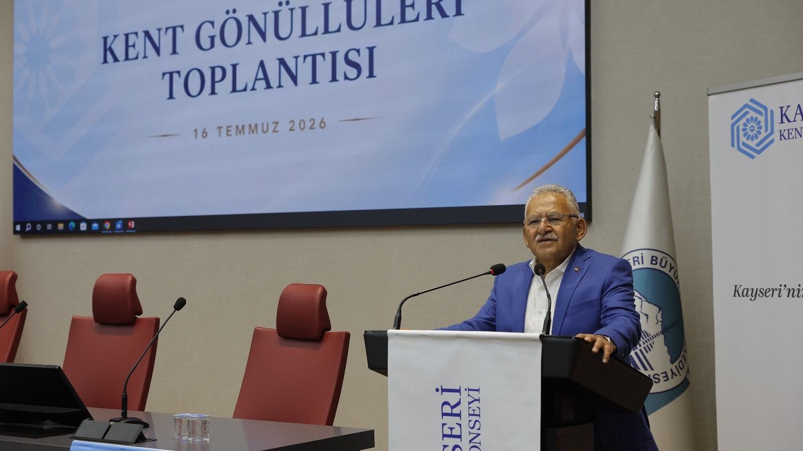 Başkan Büyükkılıç, Kent Gönüllüleri İle buluştu