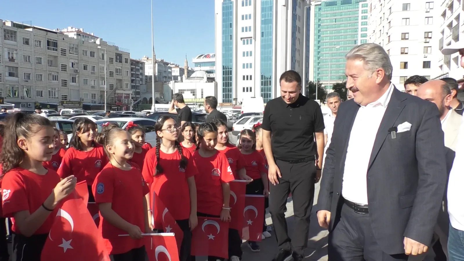 Başkan Palancıoğlu, “Yaz kurslarımızı şenlik yaparak kutluyoruz”