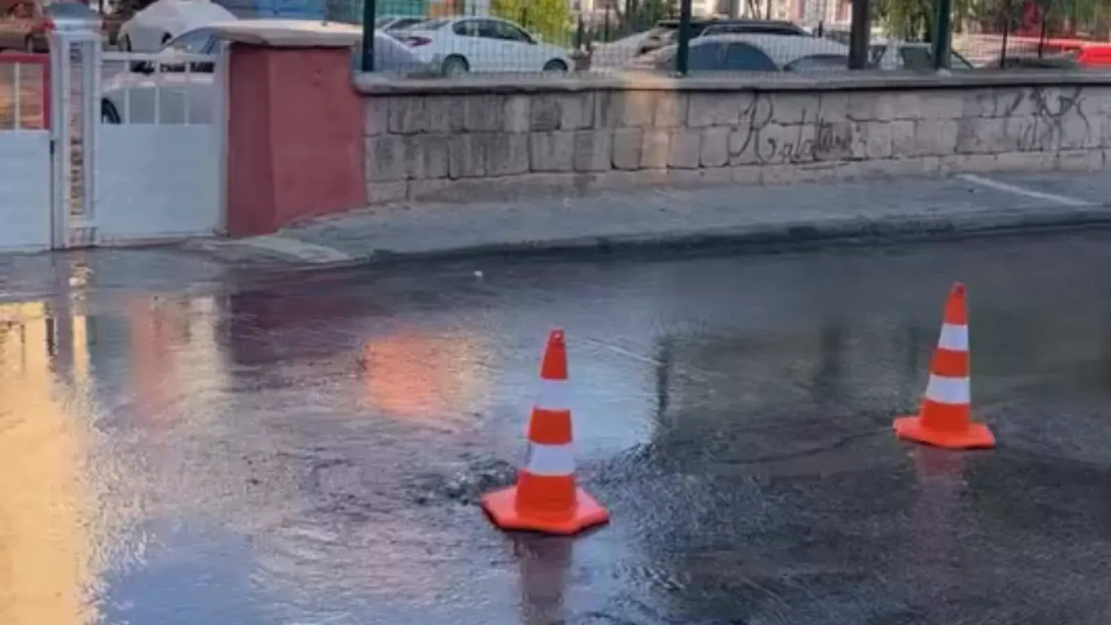 Kayseri'de su patlaması: İldem Saffet Arıkan Bedük caddesinde