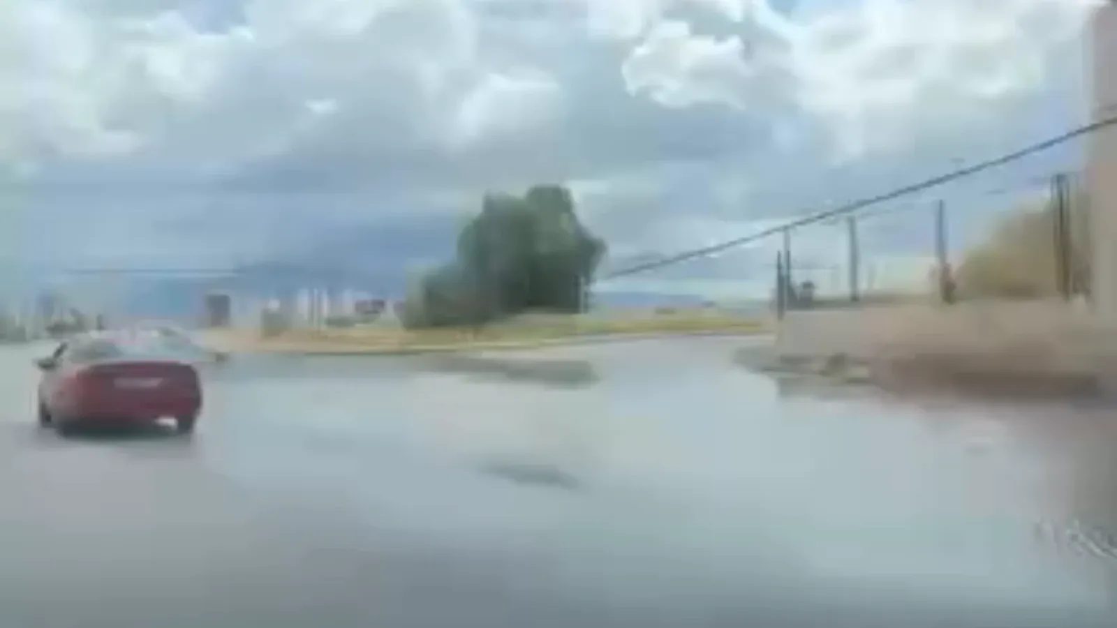 Oymaağaç Hastane Kent Siteleri yolu su baskınına uğradı
