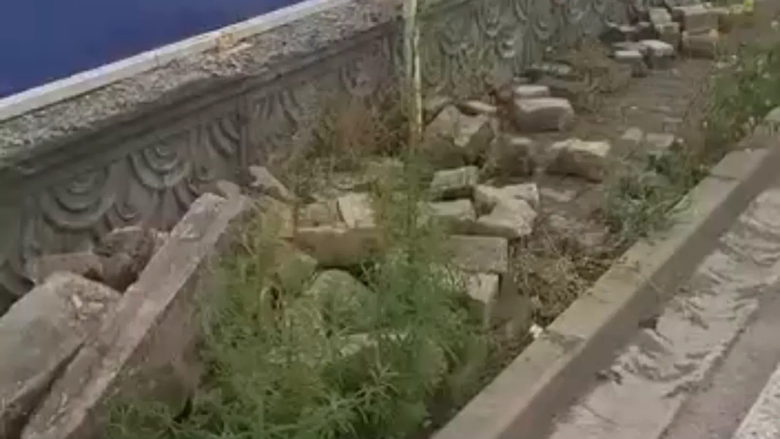 Mimarsinan OSB yolu Basın TOKİ'de kaldırım sorunu