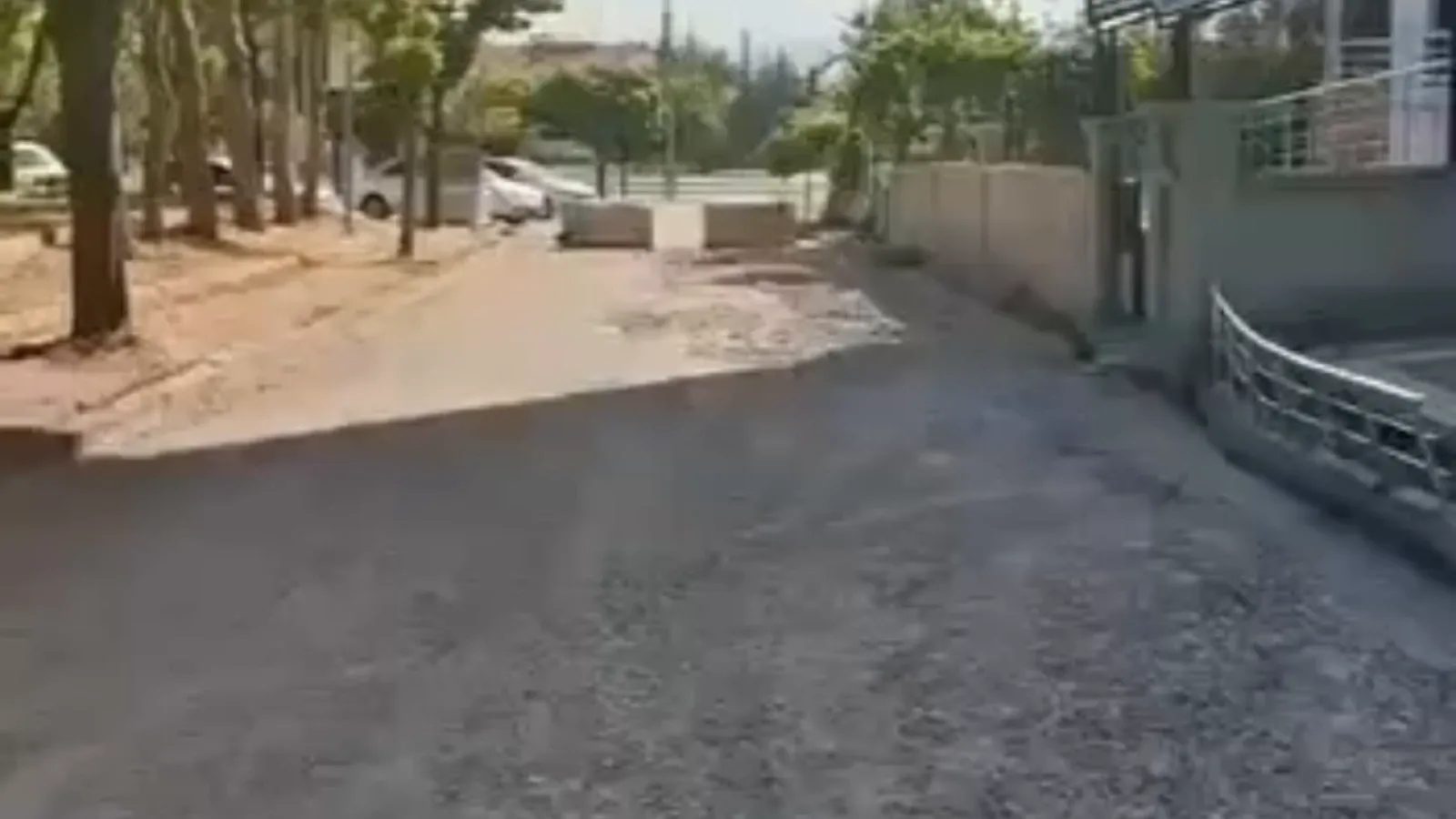 Erkilet General Emir Mahallesi'nde çalışma tamamlandı, yol hala kapalı