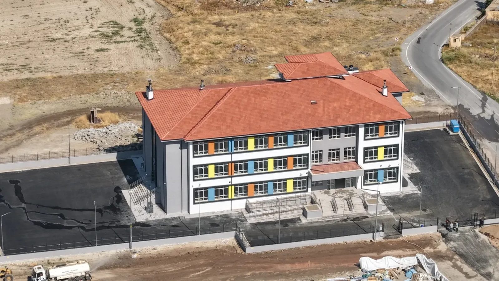 Kayseri'deki 85 milyon TL'lik okul projesi tamamlandı