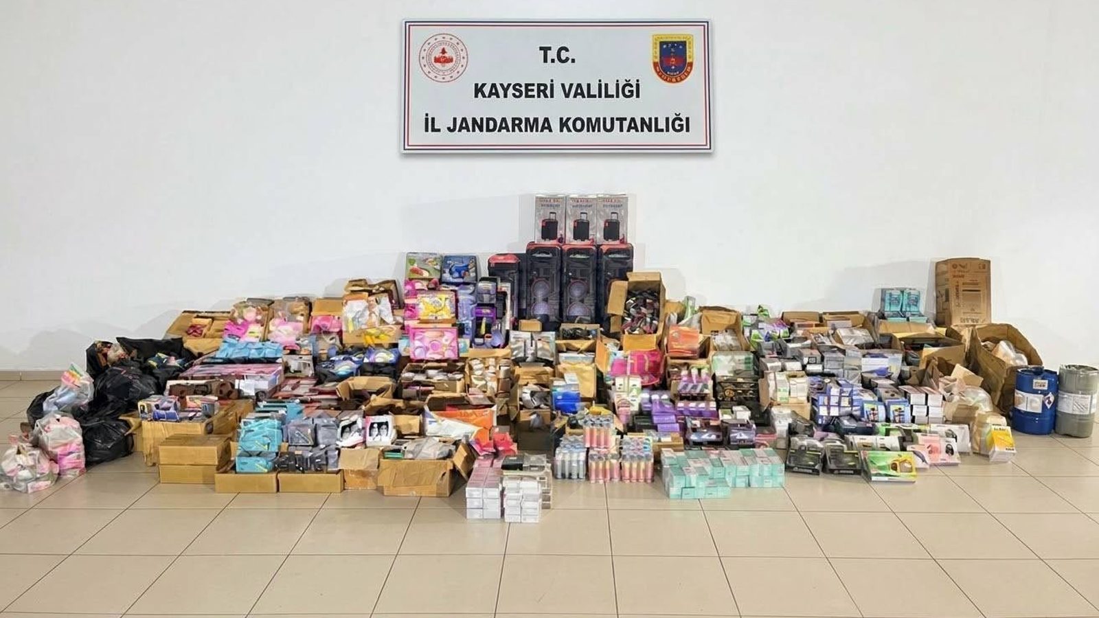 10 milyon lira değerinde gümrük kaçağı eşya ele geçirildi