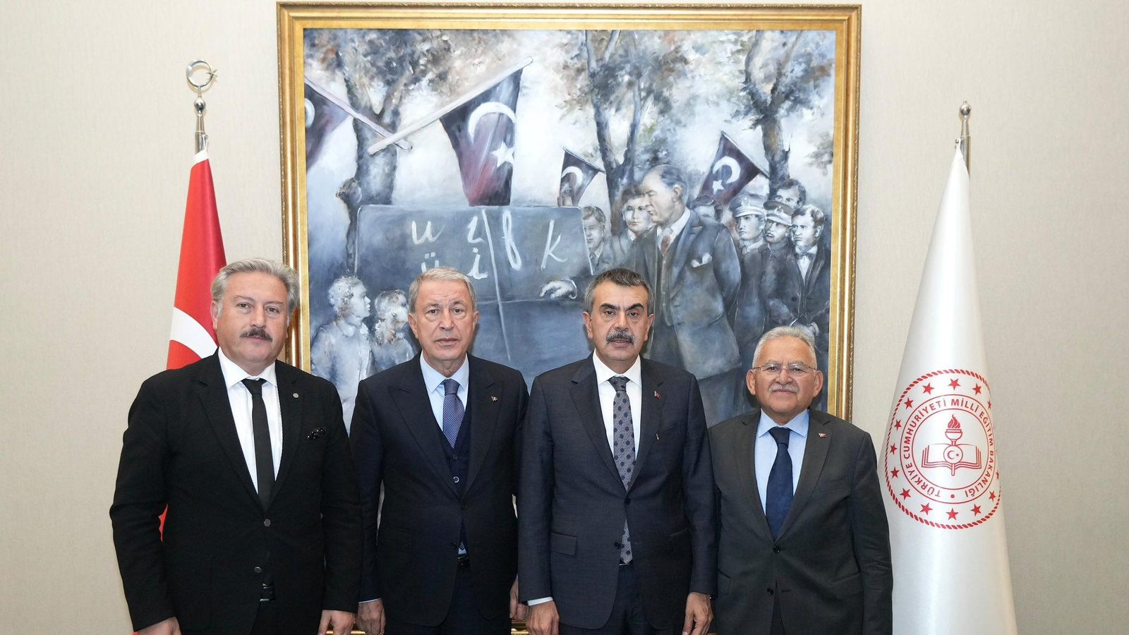 Bakan Tekin, Kayseri Havacılık Lisesi hakkında bilgilendirildi