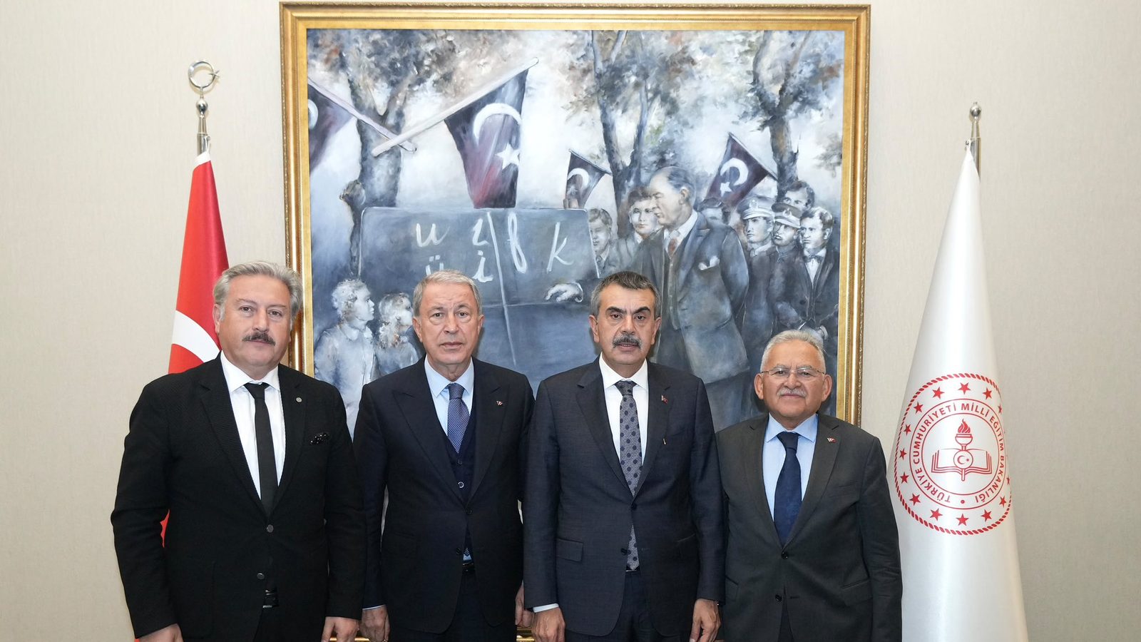 Bakan Tekin, Kayseri Havacılık Lisesi hakkında bilgilendirildi