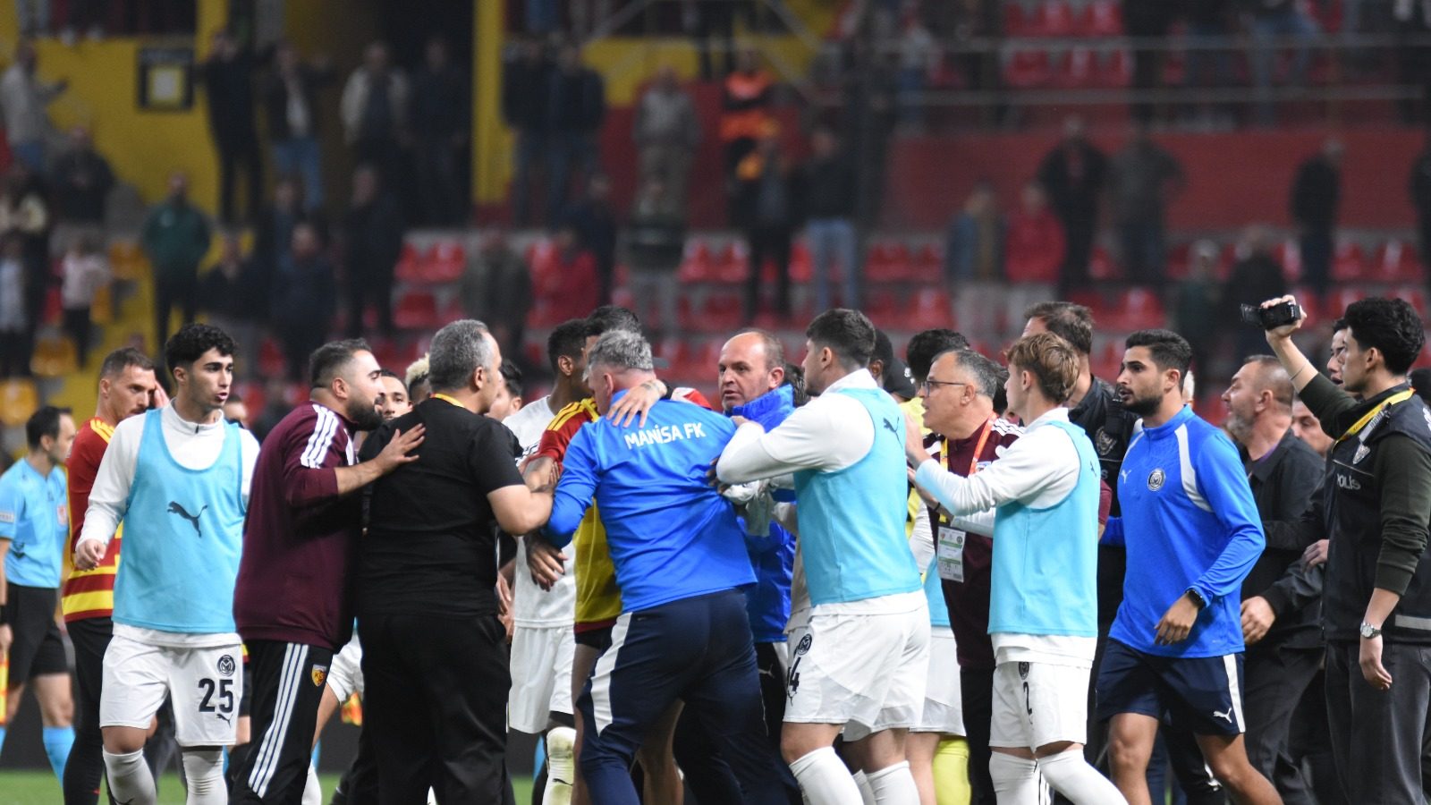PFDK'dan Kayserispor'a Manisa FK maçı sonrası 550 Bin TL ceza