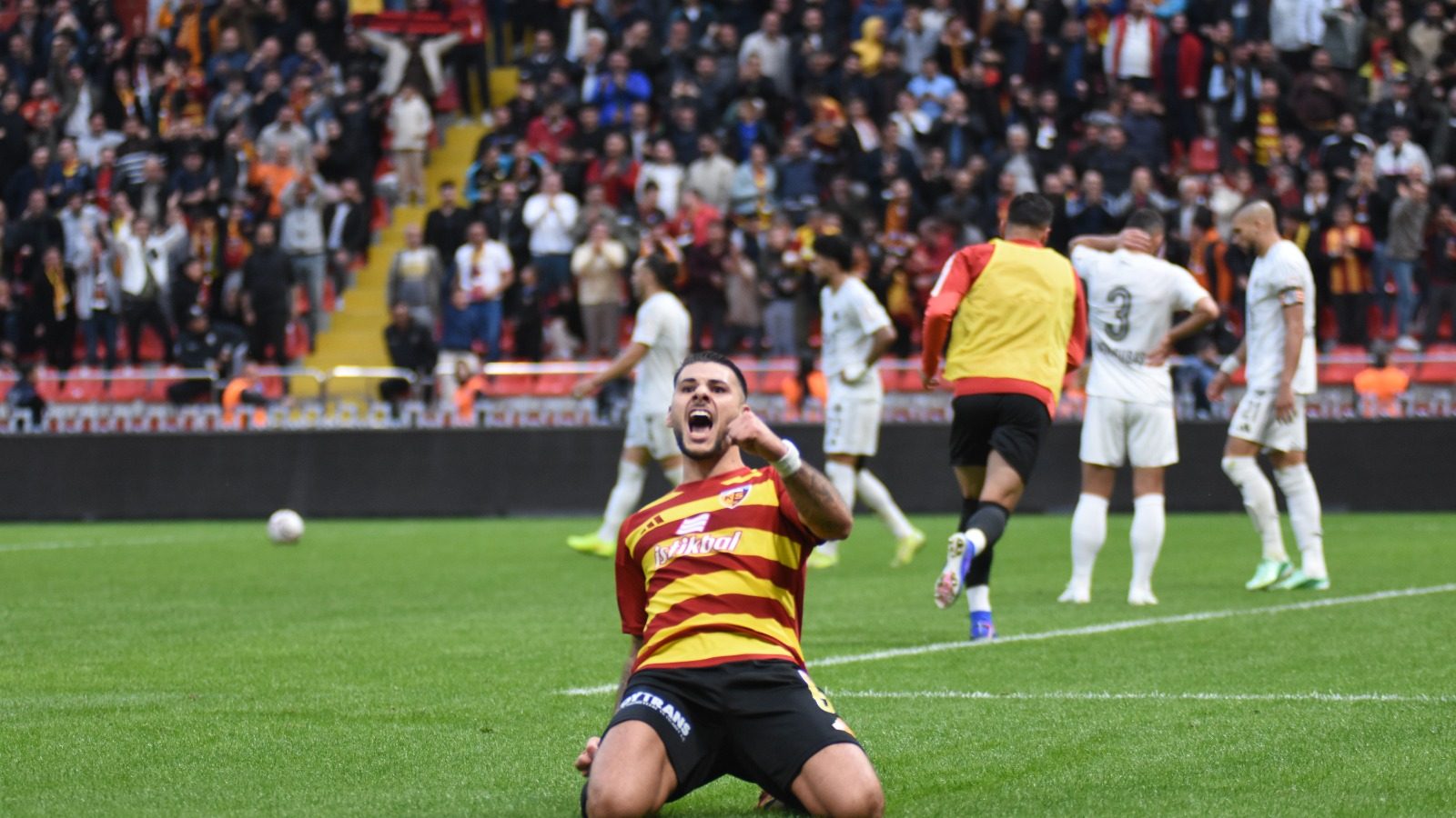 Kayserispor Batman Petrolspor'u 2-2 Berabere Bıraktı