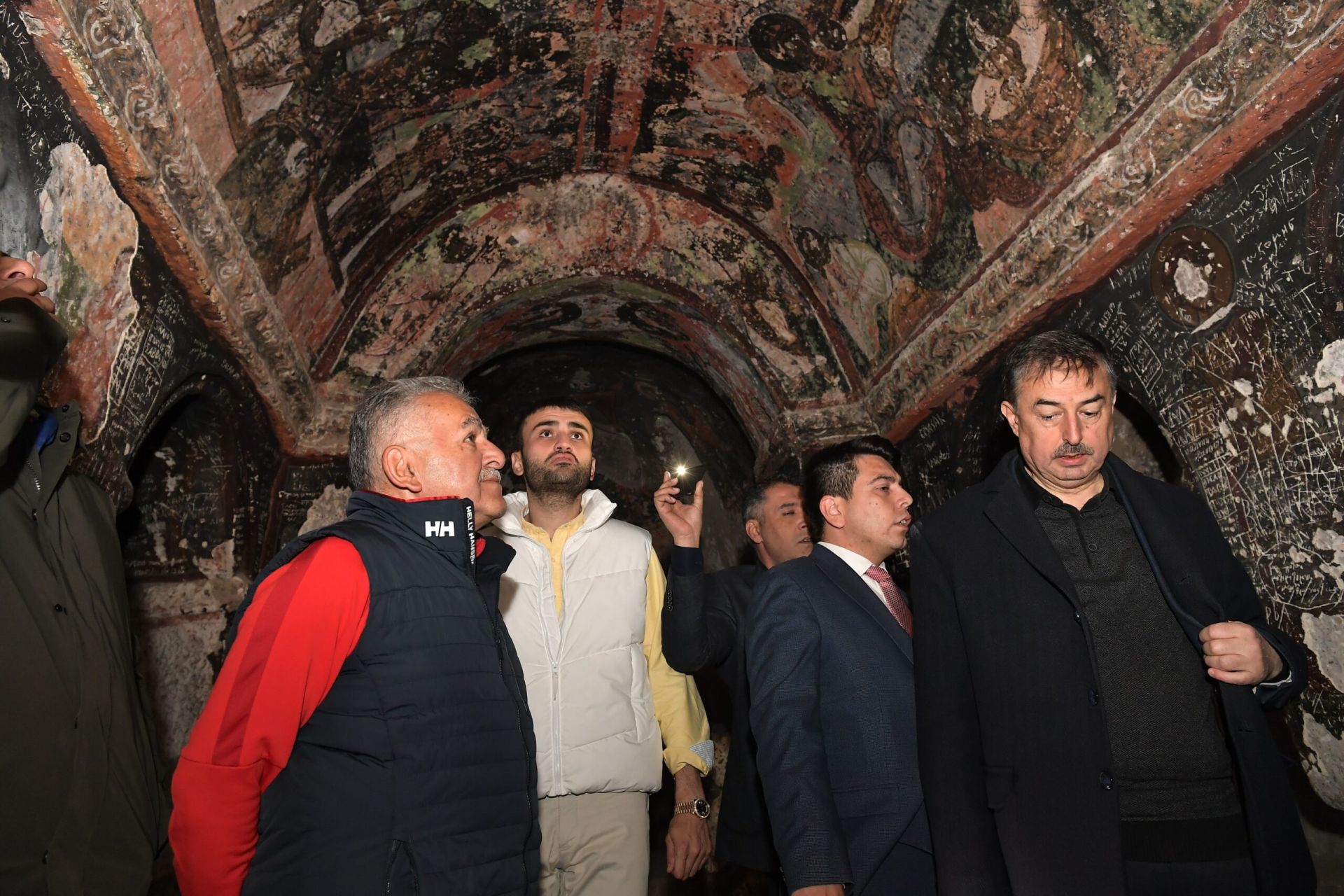 Vali Çiçek Ve Başkan Büyükkılıç, Soğanlı Vadisi’ni Tanıttı