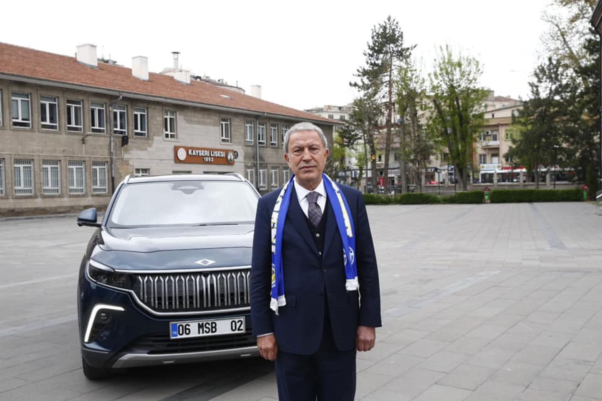 BAKAN AKAR, “VATANIMIZI, MİLLETİMİZİ, BAYRAĞIMIZI, SANCAĞIMIZI, CUMHURİYETİMİZİ UNUTMAYALIM”