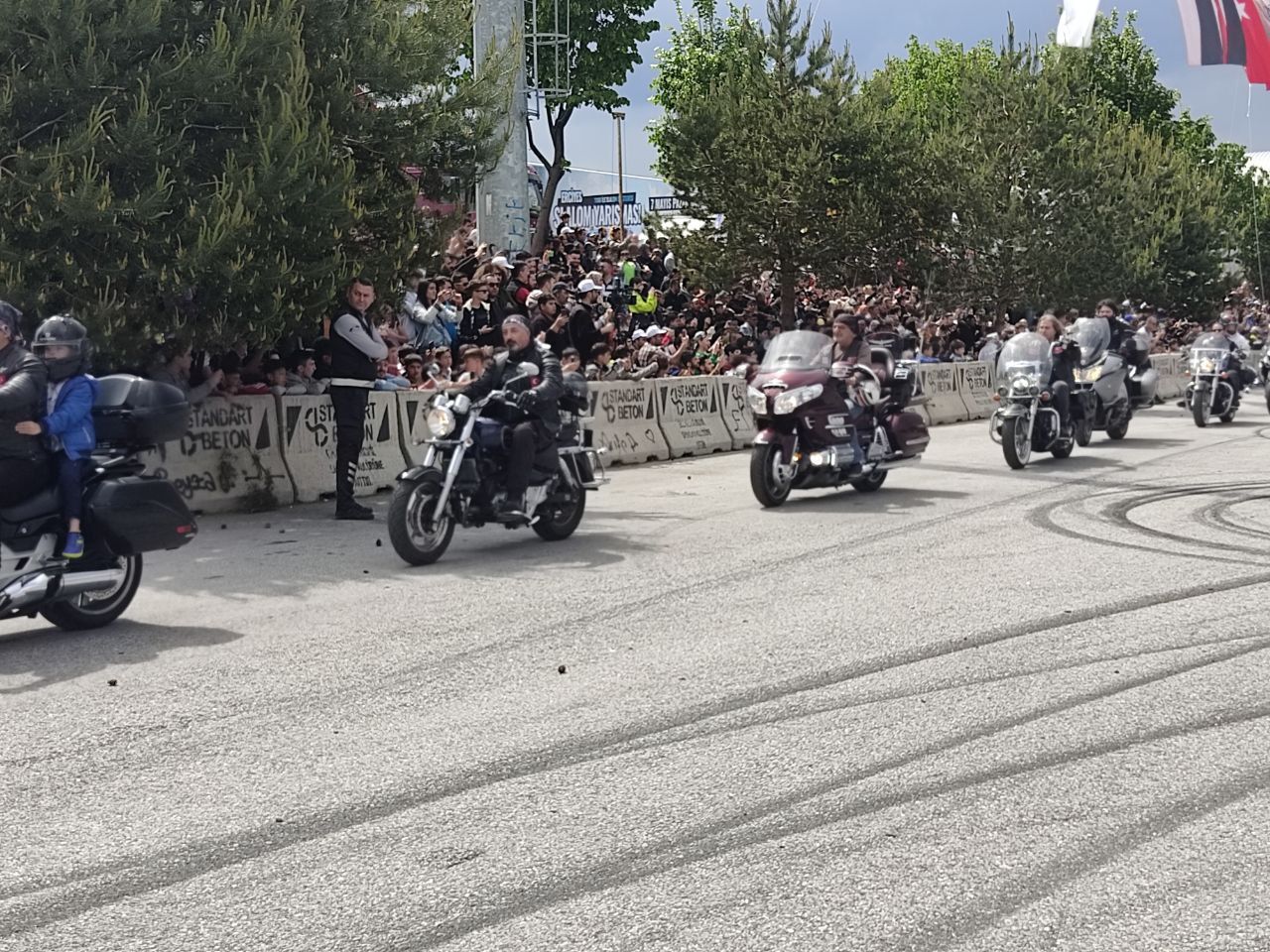 Togg ile slalom gösterisi ve drift show