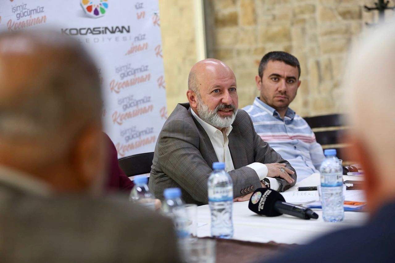 BAŞKAN ÇOLAKBAYRAKDAR, MUHTARLARIN TALEPLERİNİ ALDI