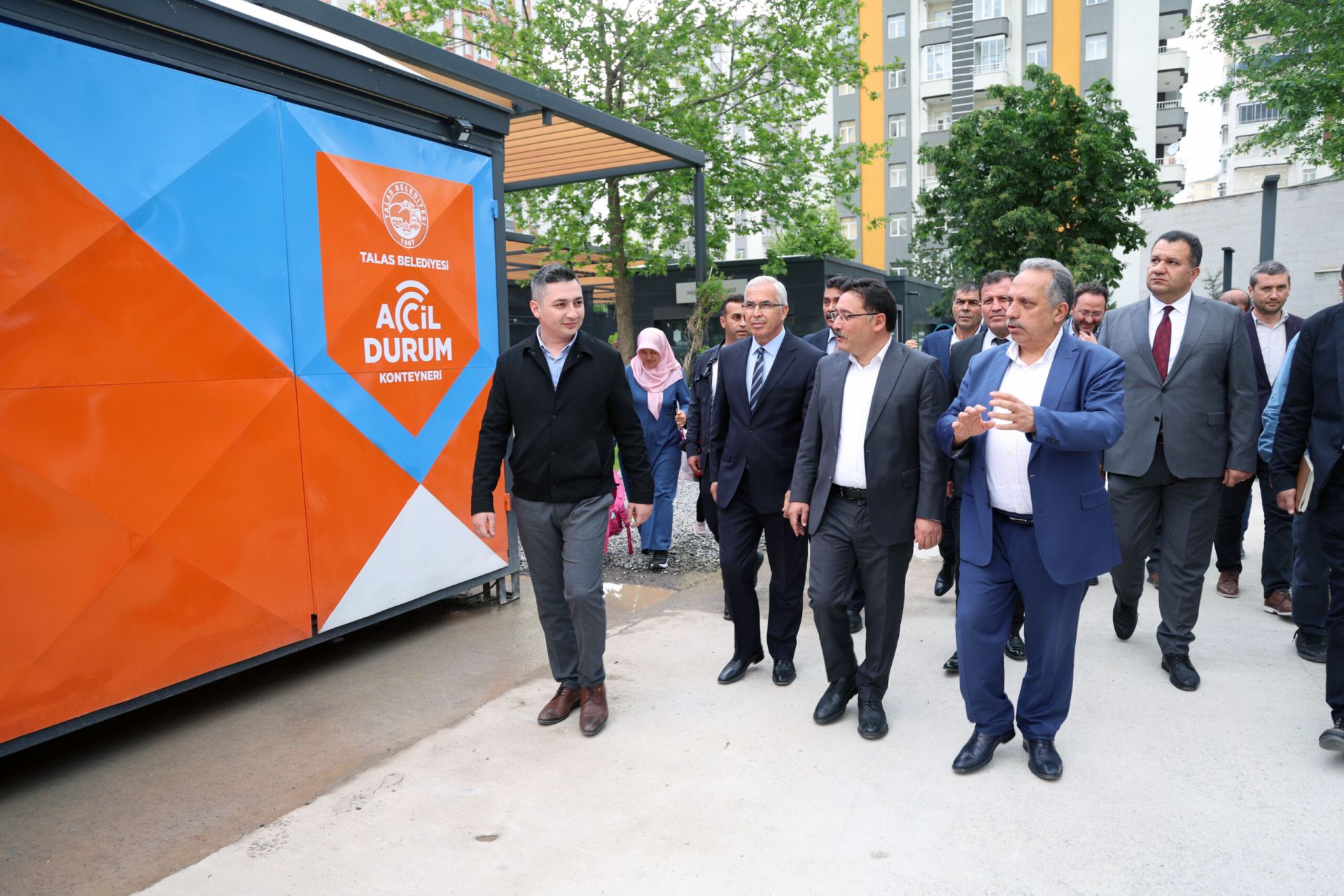 VALİ ÇİÇEK’TEN TALAS’IN ACİL DURUM KONTEYNERINA TAM NOT: YAYGINLAŞTIRMALIYIZ