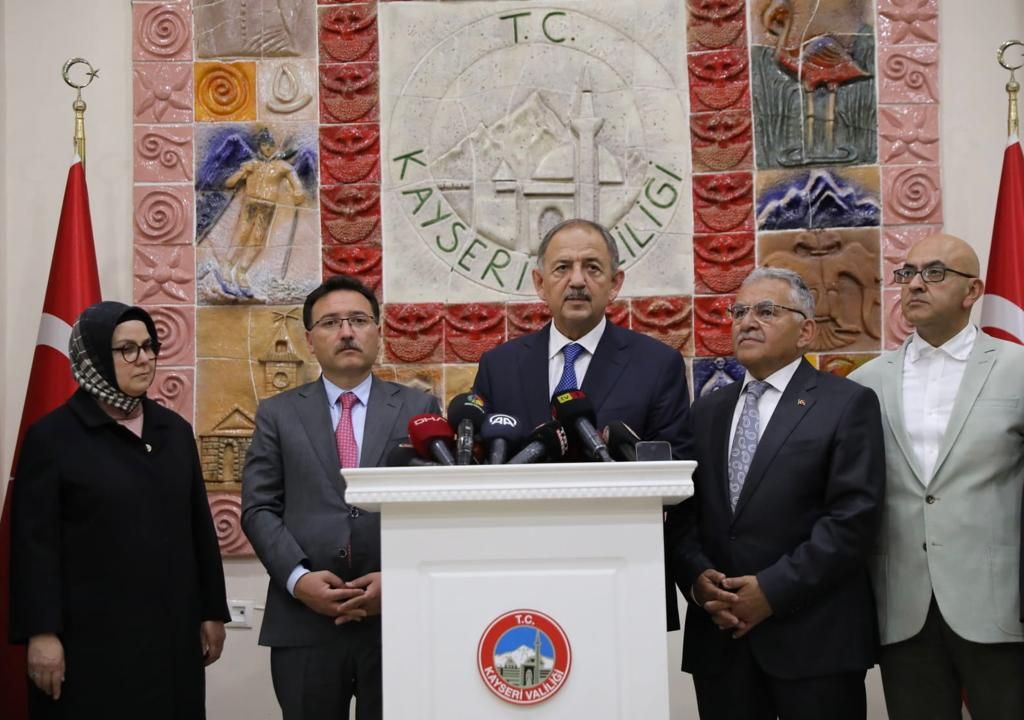 BAKAN ÖZHASEKİ, “KAYSERİ’NİN 6’NCI MİLLETVEKİLİ OLARAK HİZMET ETMEYE DEVAM EDECEĞİM”