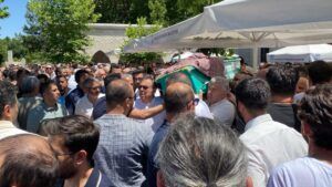AK PARTİ İL BAŞKAN YARDIMCISI ARIKAN, TOPRAĞA VERİLDİ