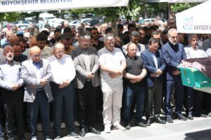 AK PARTİ İL BAŞKAN YARDIMCISI ARIKAN, TOPRAĞA VERİLDİ
