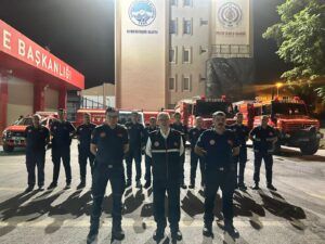KAYSERİ İTFAİYESİ’NDEN MERSİN’E 4 ARAÇ, 13 PERSONEL İLE DESTEK