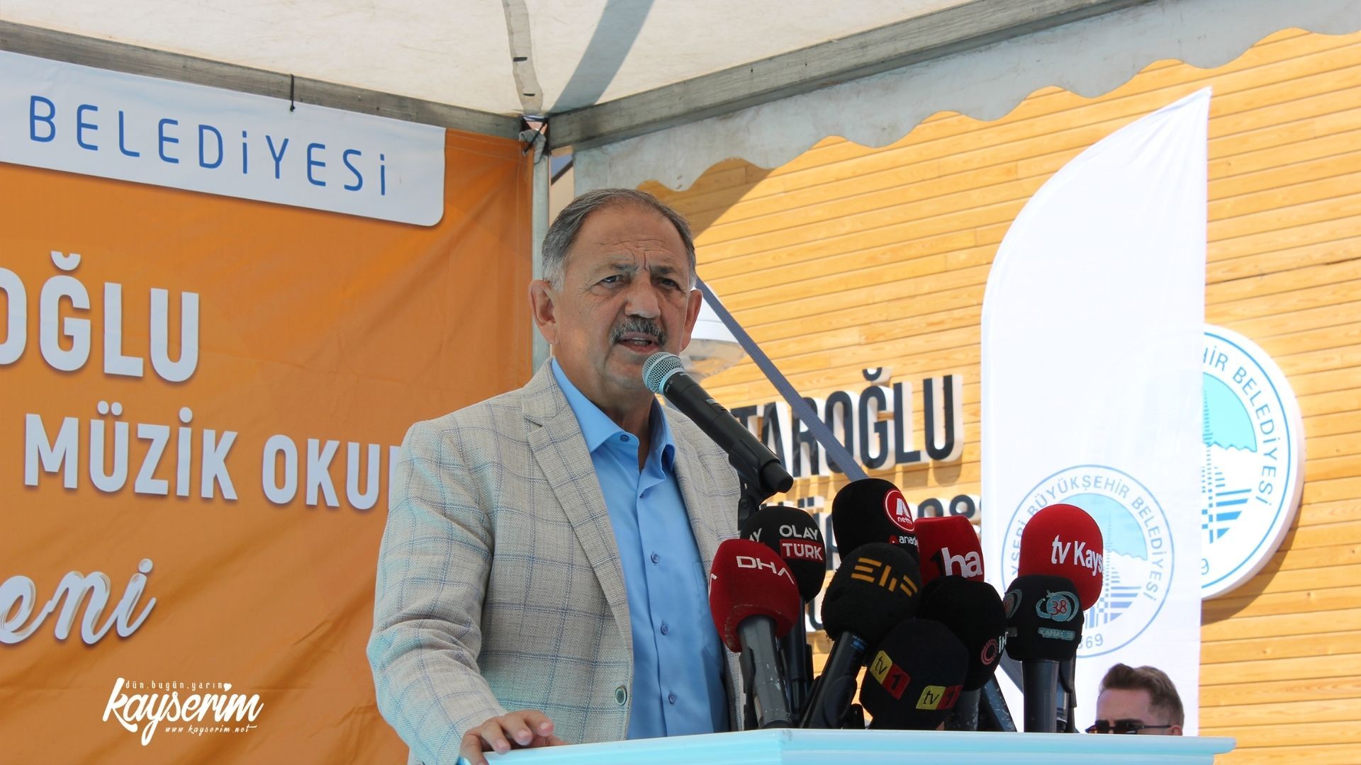 Fuat Attaroğlu Çocuk Kütüphanesi ve Müzik Okulu açıldı