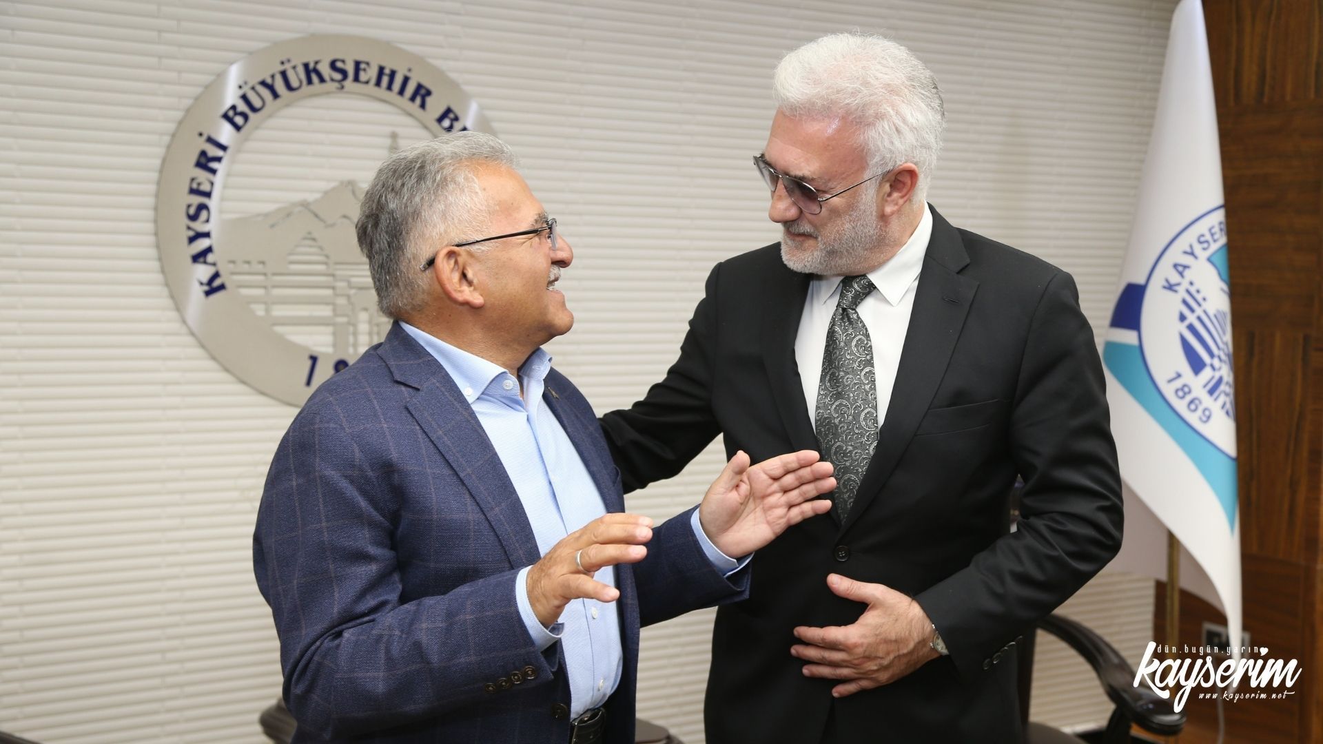 Devlet Tiyatroları Genel Müdürü Karadağlı, Vali Çiçek ve Büyükkılıç’ı Ziyaret Etti