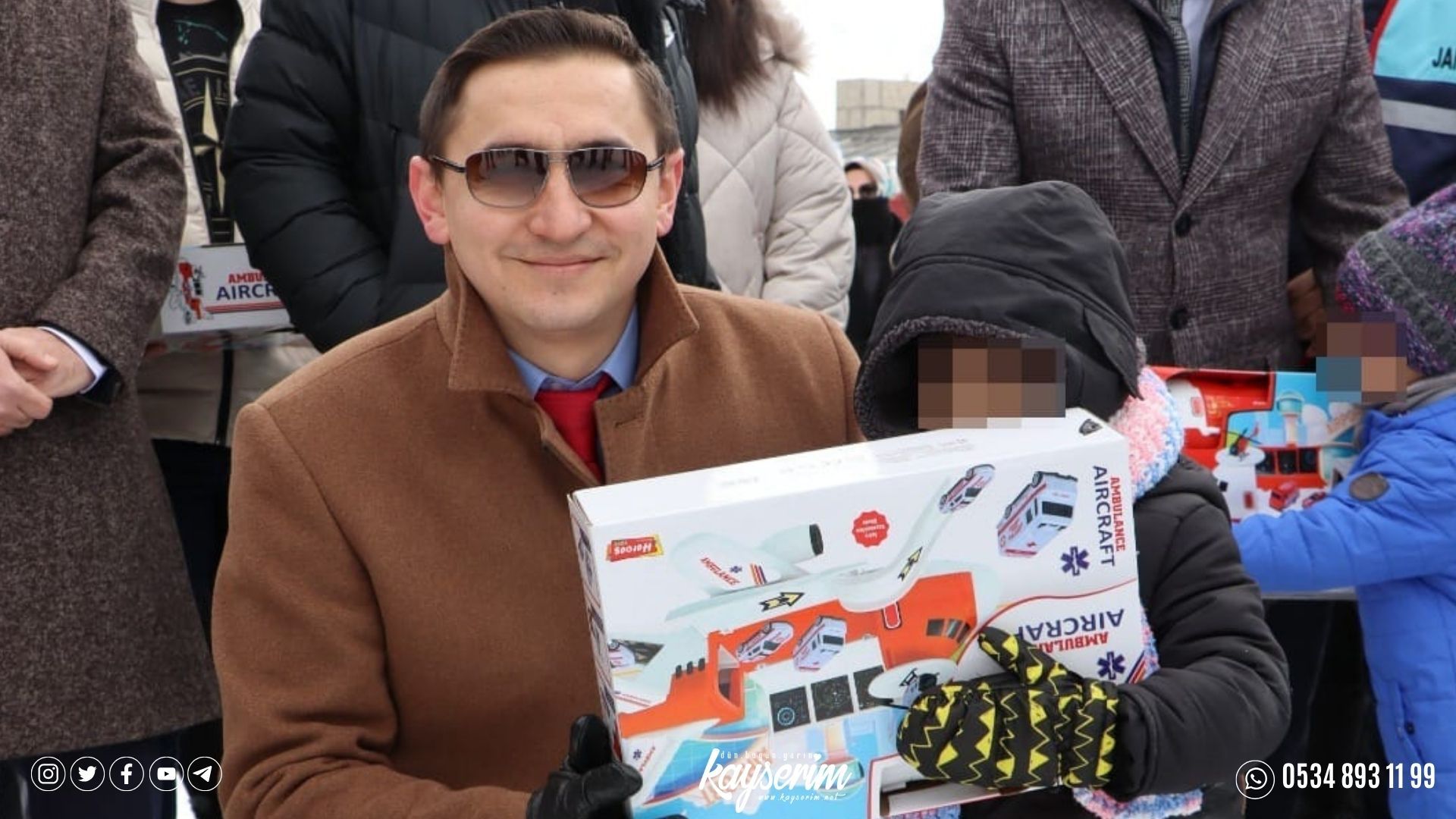 Kayseri’de annesinin yanında kalan mahkum çocuklarına kayak eğitimi verildi