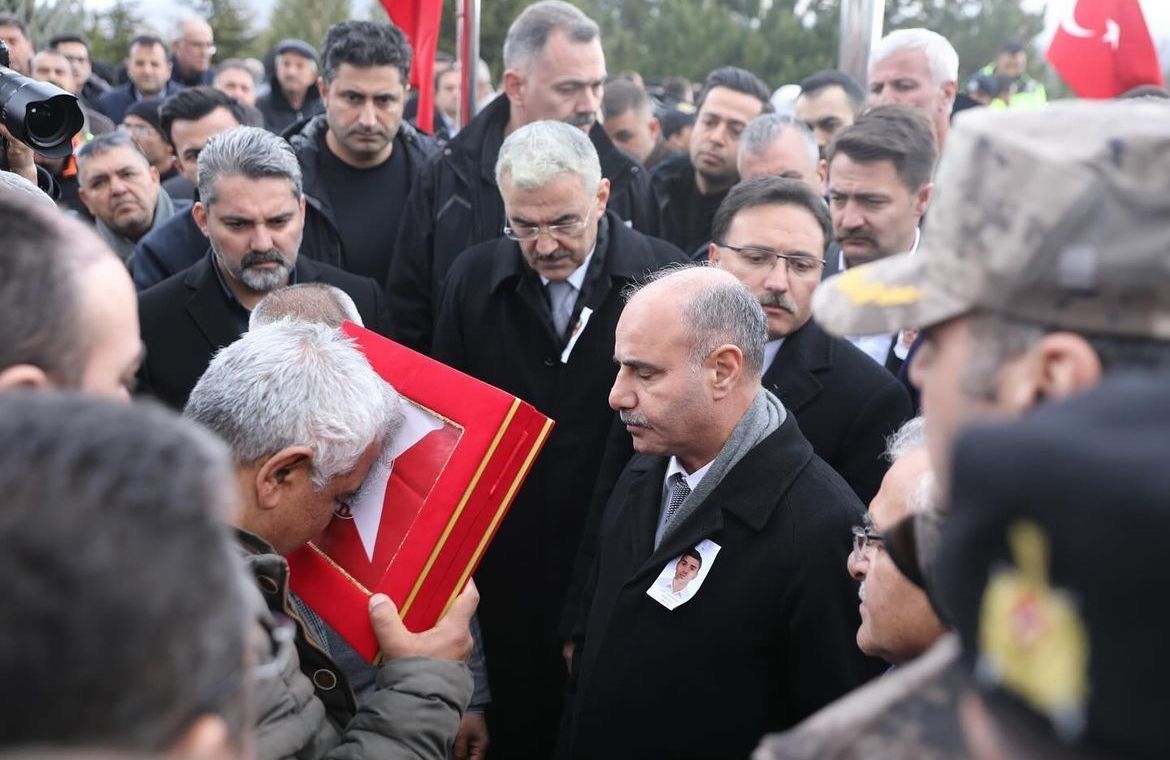 Şehit polis memuru İlker Duran son yolculuğuna uğurlandı