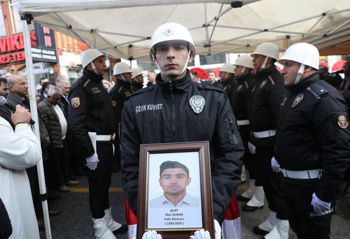 Şehit polis memuru İlker Duran son yolculuğuna uğurlandı