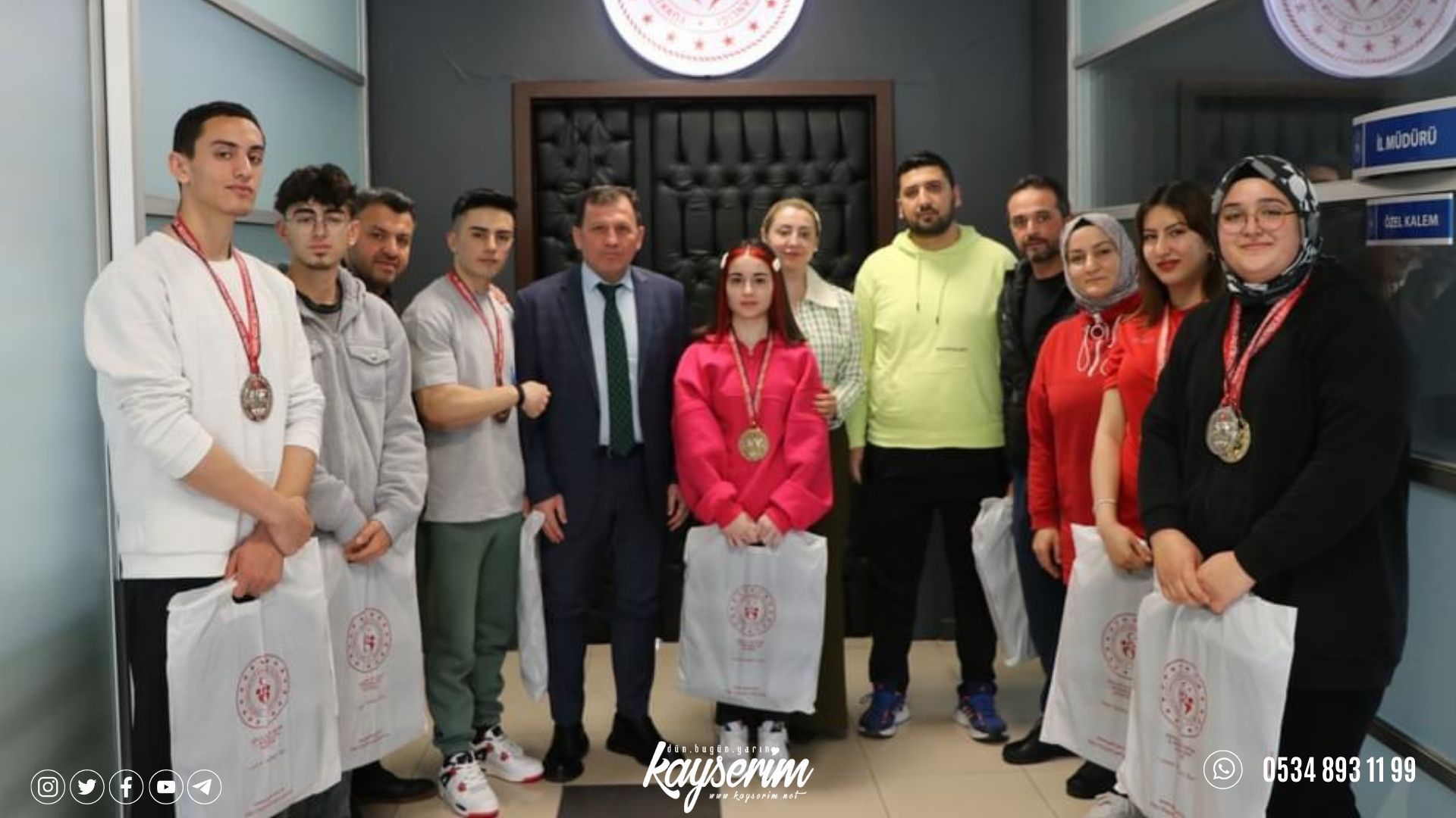 Bilek Güreşçileri 10 madalyayla döndü