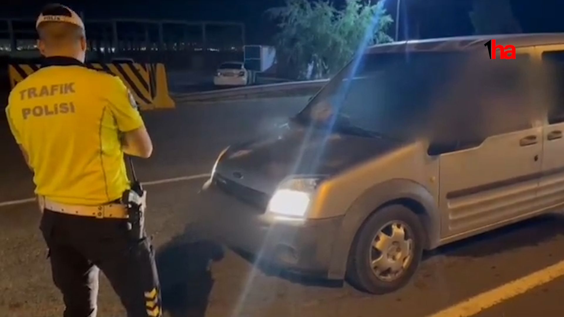Trafik ekiplerinden bayram tedbirleri: 9 bin 801 araç ve sürücü denetlendi