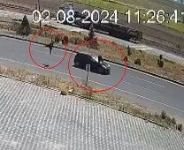 Kayseri’de, düşürdüğü cüzdanını almak için geri dönen yayaya otomobil çarptı