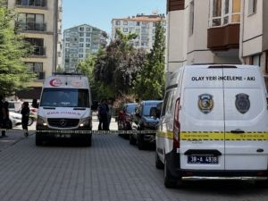 11’inci kattan düşüp öldü