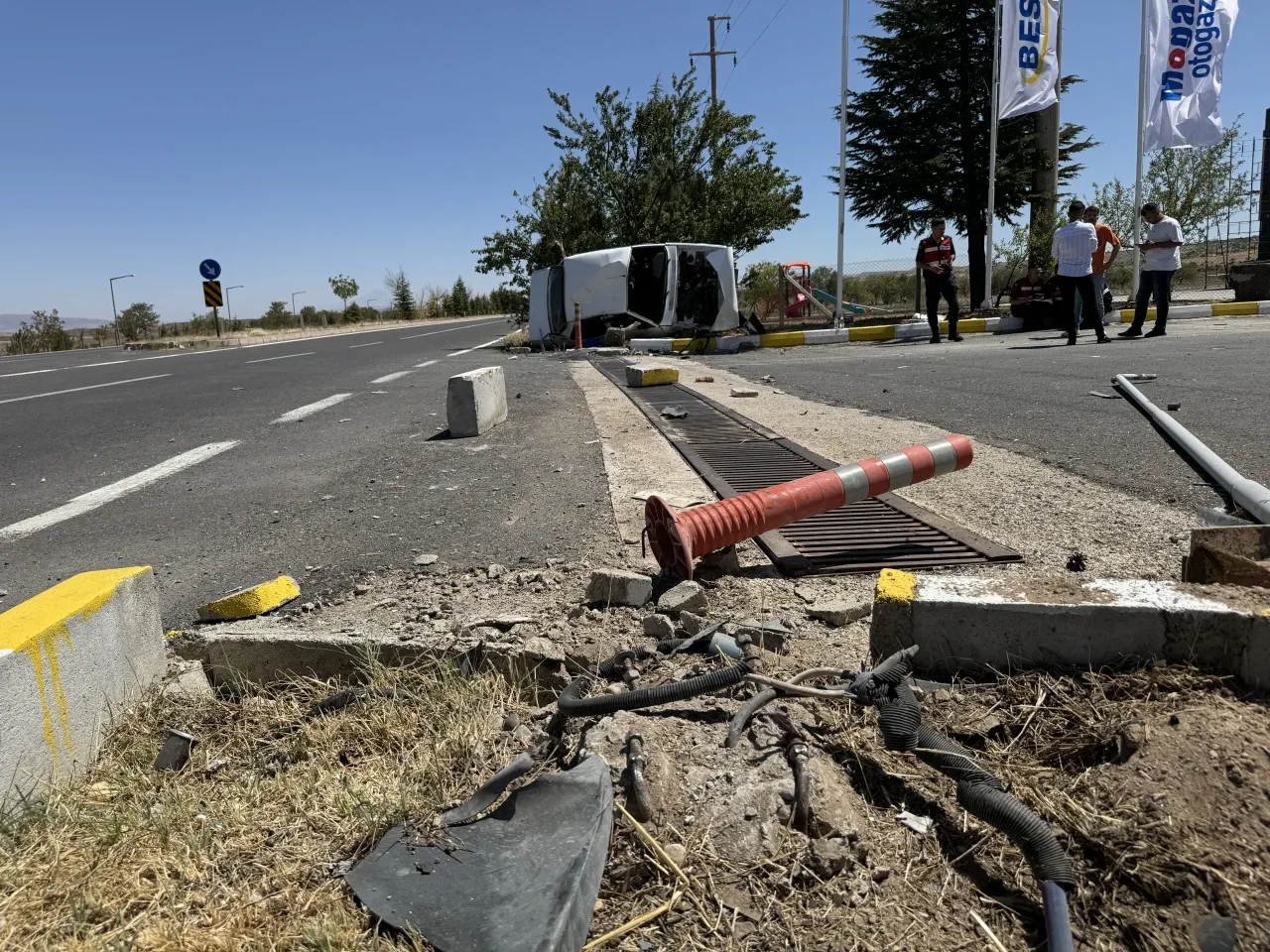 Nevşehir'de devrilen otomobildeki 5 kişi yaralandı