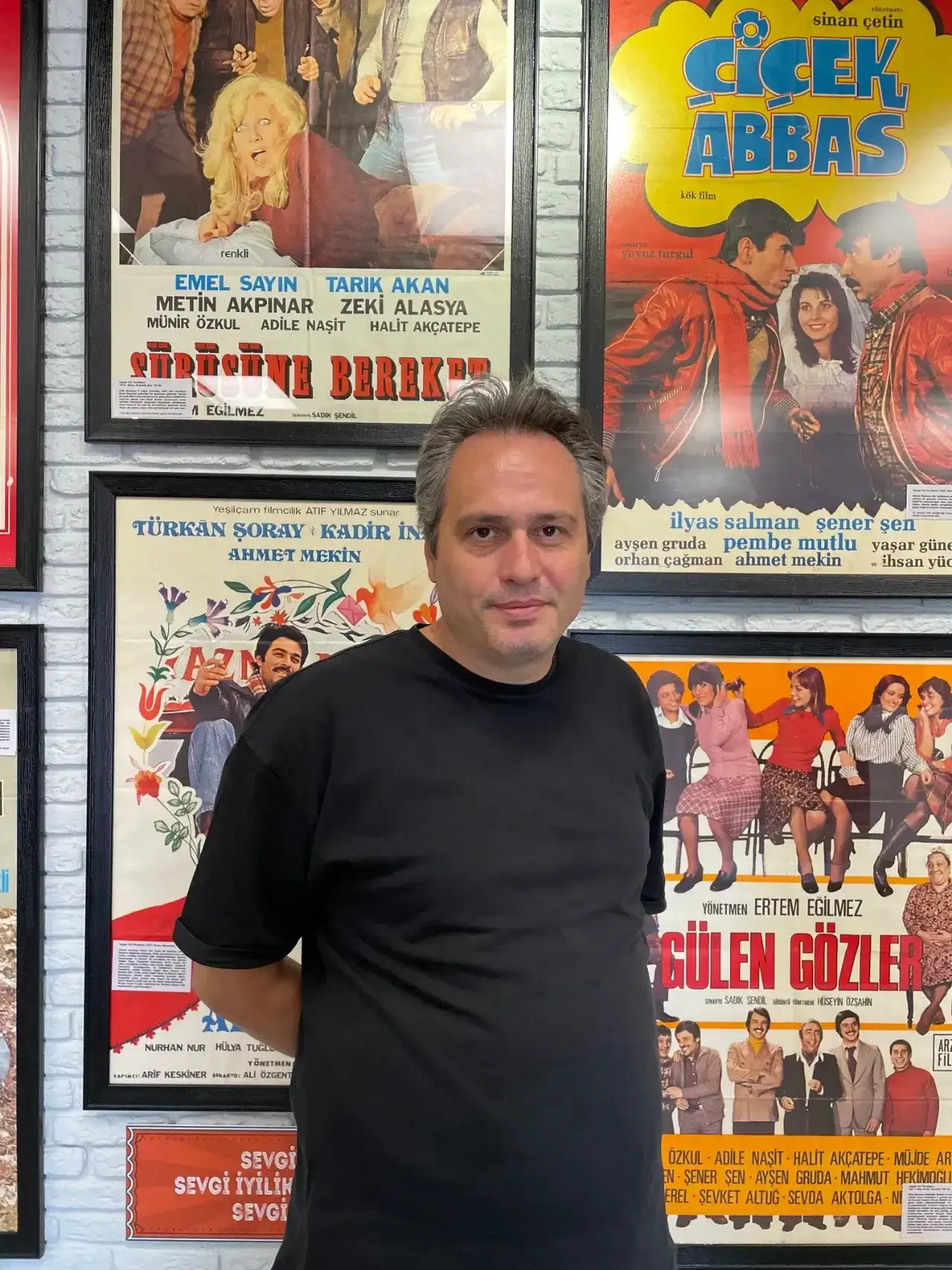 Yeşilçam afişleri, ziyaretçilere nostalji serüveni yaşatıyor