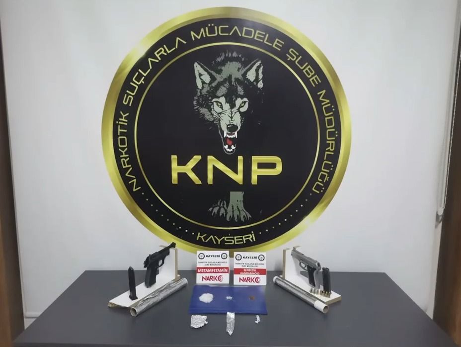 Narkotik operasyonunda 2 kişi yakalandı