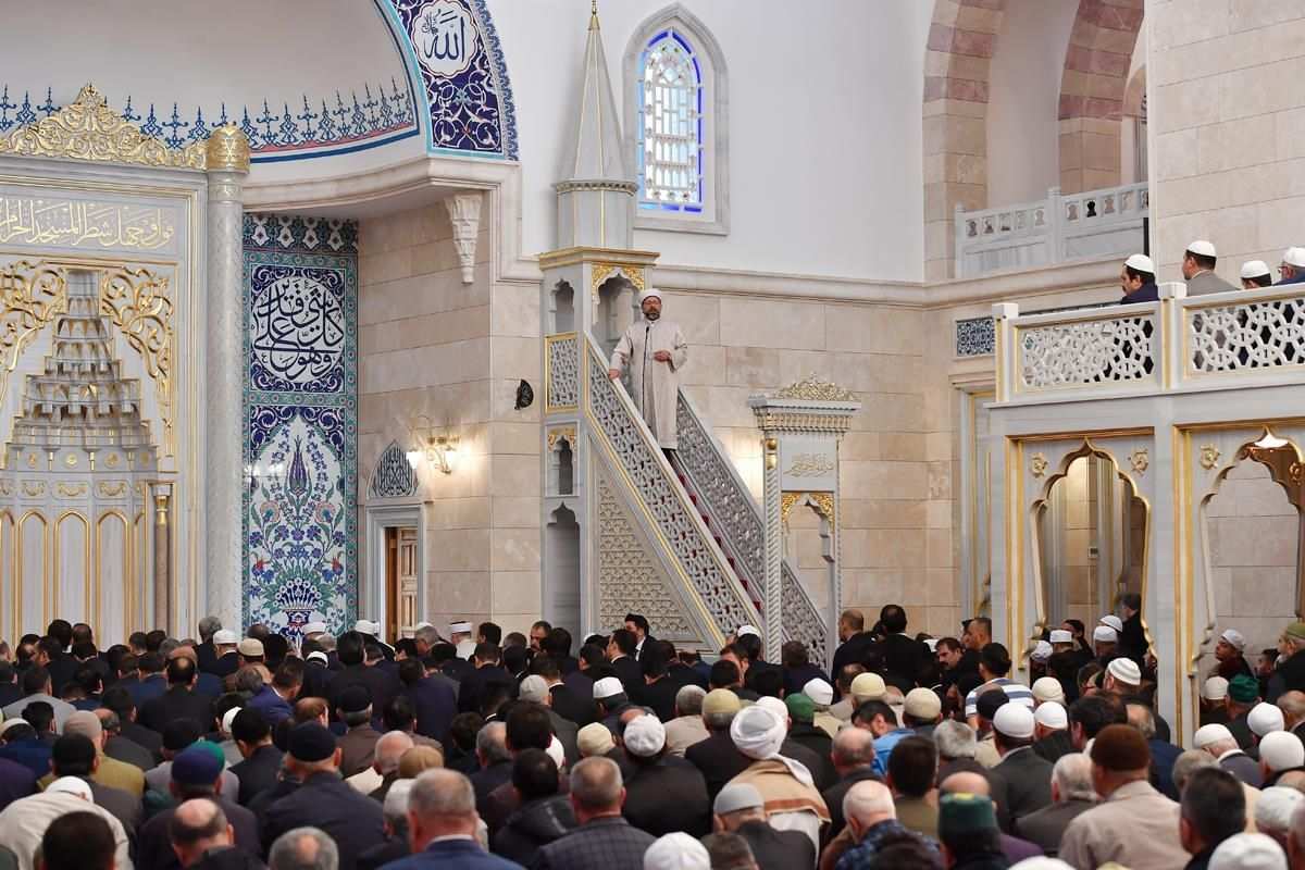 Bayram namazı hutbesi nasıl okunur?