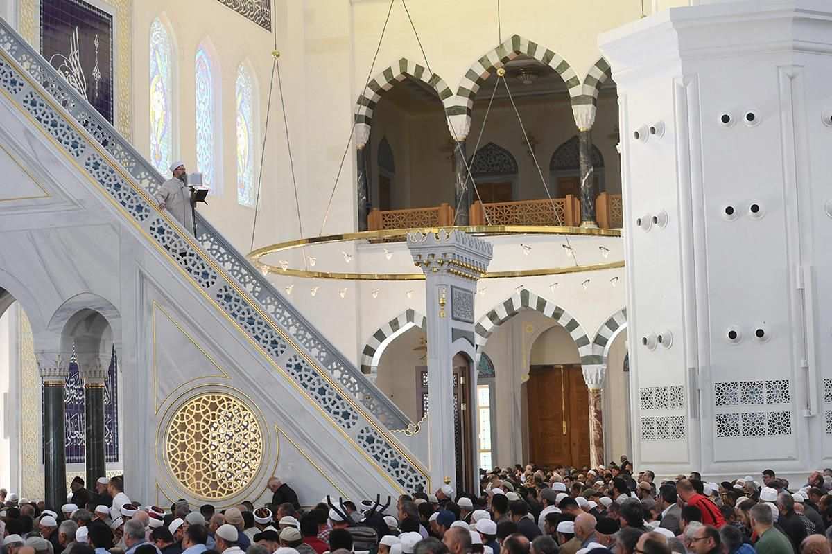Bayram namazı hutbesi nasıl okunur?