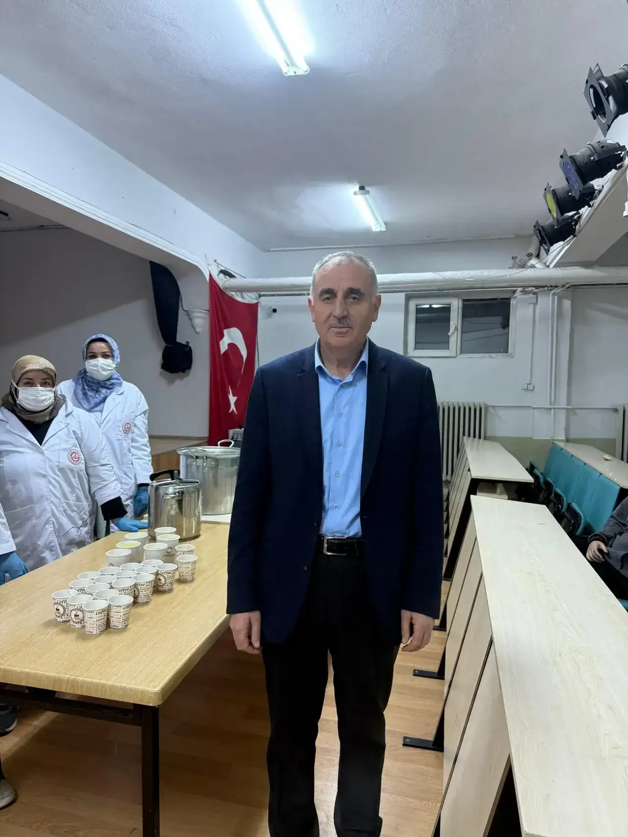 Kayseri'de örnek uygulama: 200 öğrenciye haftada iki gün çorba dağıtılıyor