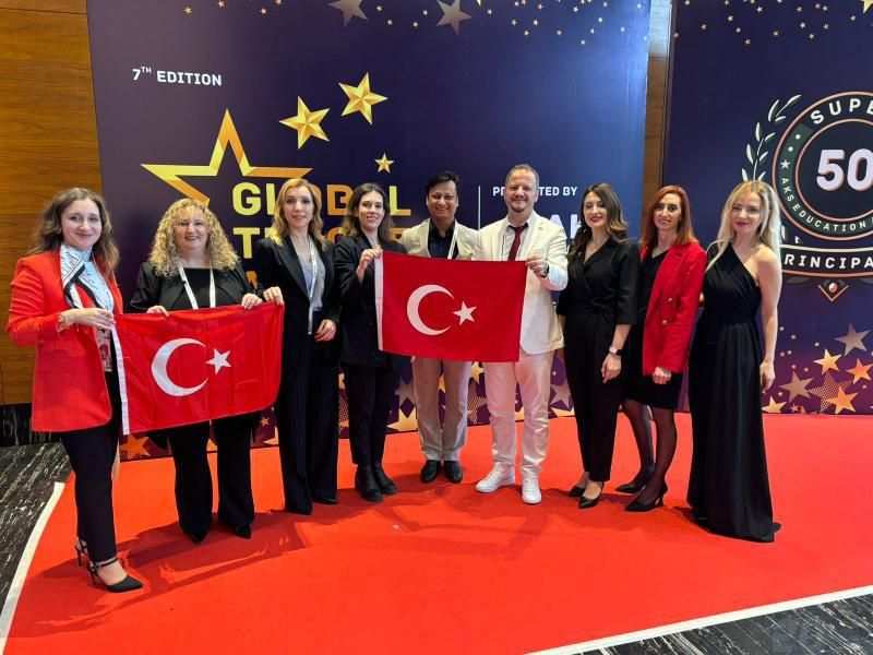Kayseri'de görev yapan sınıf öğretmeni Gezer, küresel öğretmen ödülü aldı