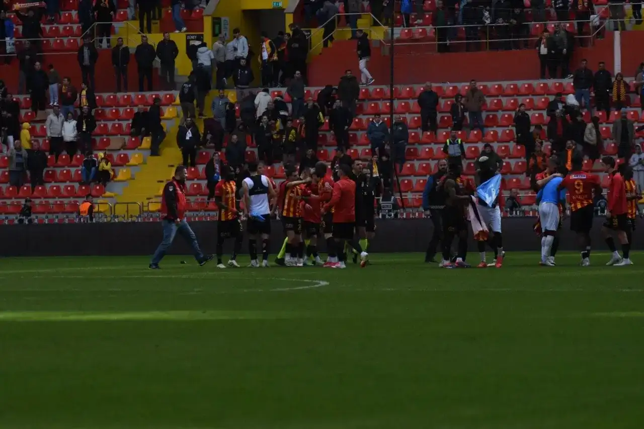 PFDK’dan Kayserispor’a para ve taraftarıyla sportif direktörüne men cezası