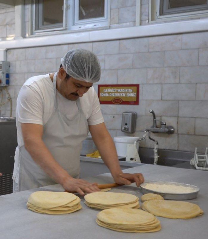 Katmer, sahur sofralarında yerini almaya devam ediyor