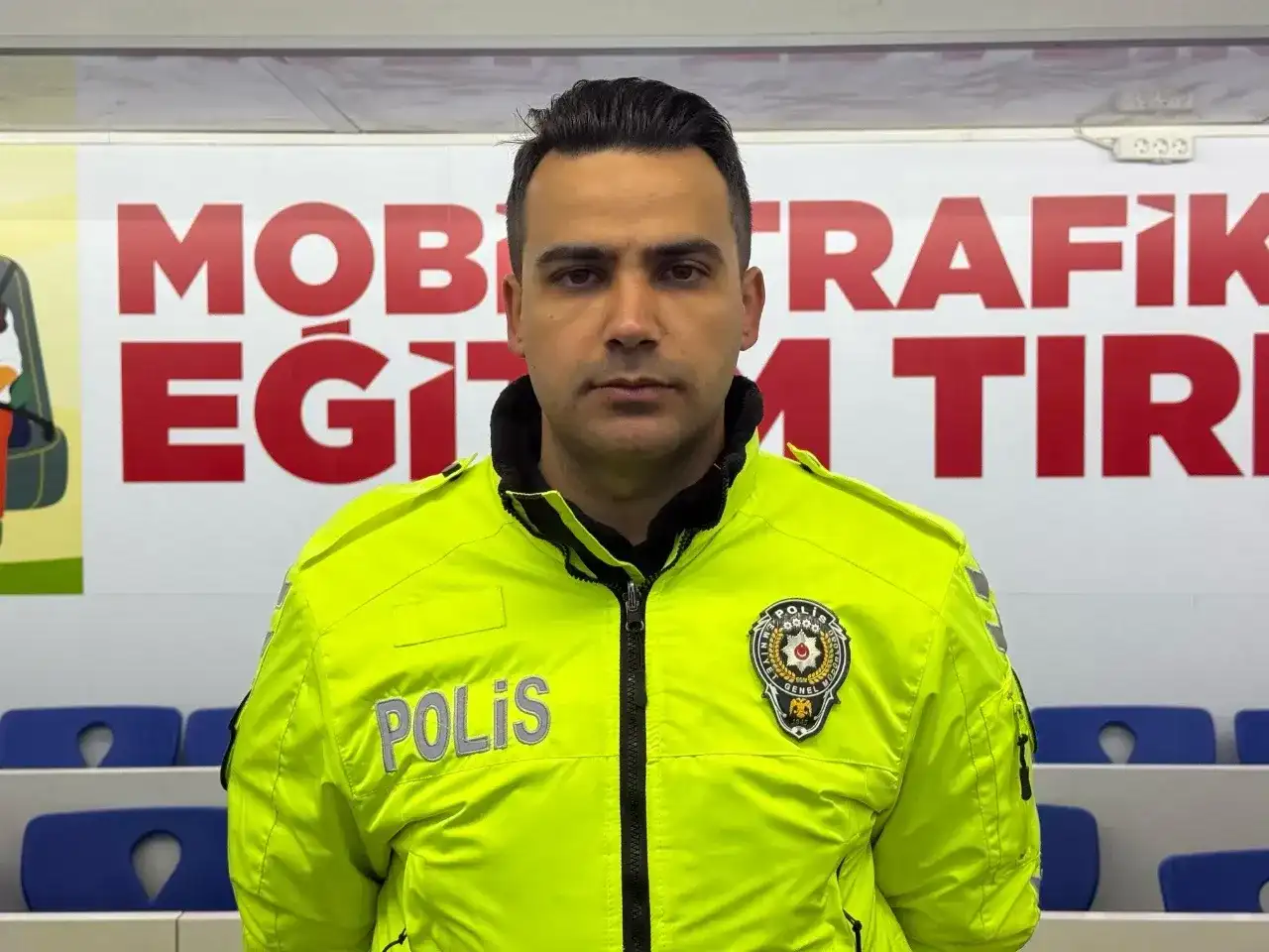 Mobil Trafik Eğitim Tırı ile hem teorik hem uygulamalı trafik dersi