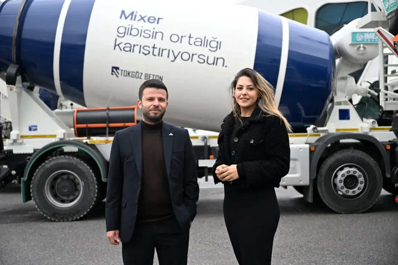 Beton mikserleri üzerindeki esprili yazılar gülümsetti