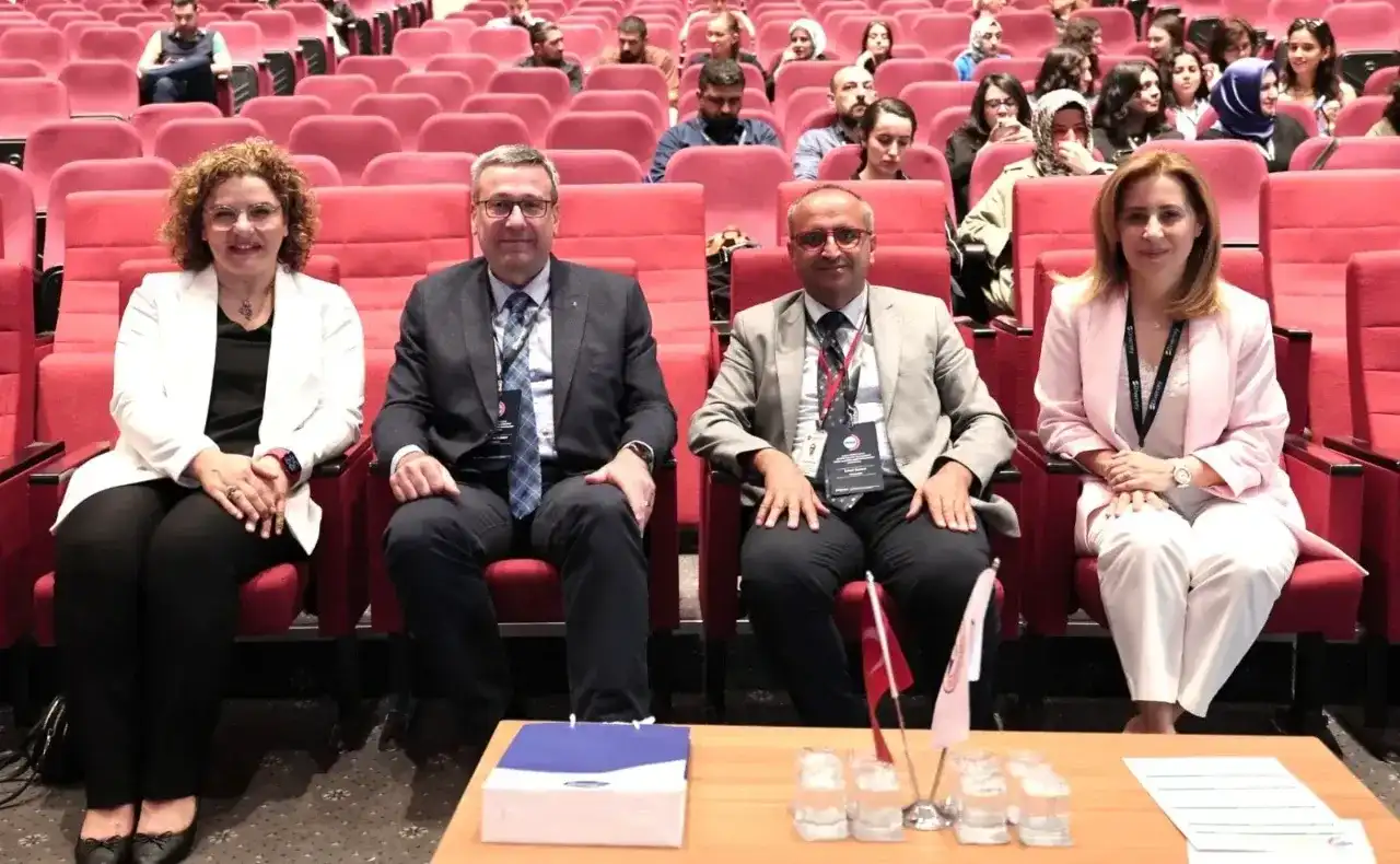 ERÜ’de, ‘Temiz Ellerden Temiz Hastanelere’ sempozyumu yapıldı