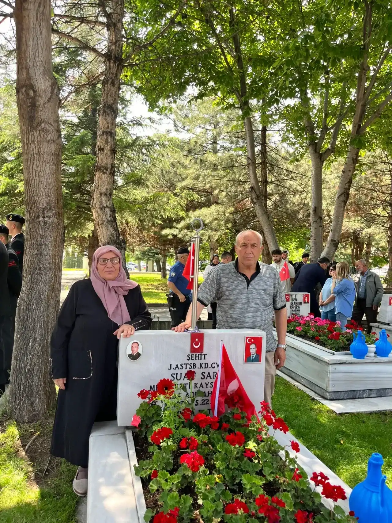 Arefe günü Kartal Şehitliğine ziyaret