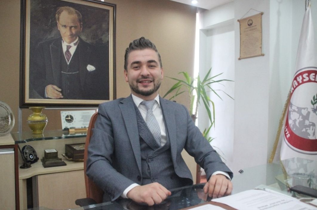 Uğur Nuri Akın Kimdir? Kayseri Eczacı Odası Başkanı’nın Görevleri ve Çalışmaları