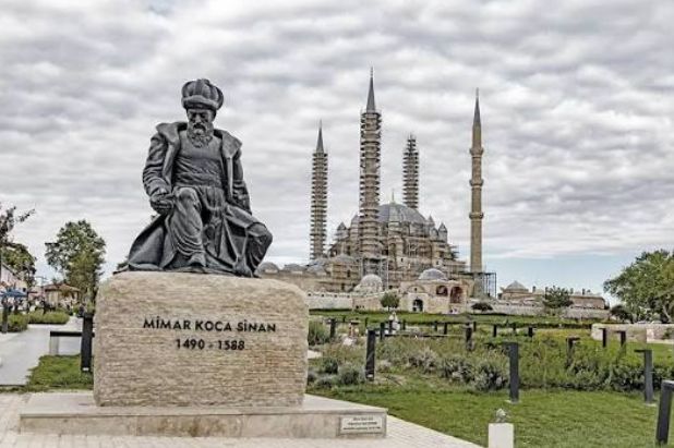 Kayseri’nin Yetiştirdiği Ünlü İsimler Kimler? Sanattan Siyasete Tanınan Kayserililer