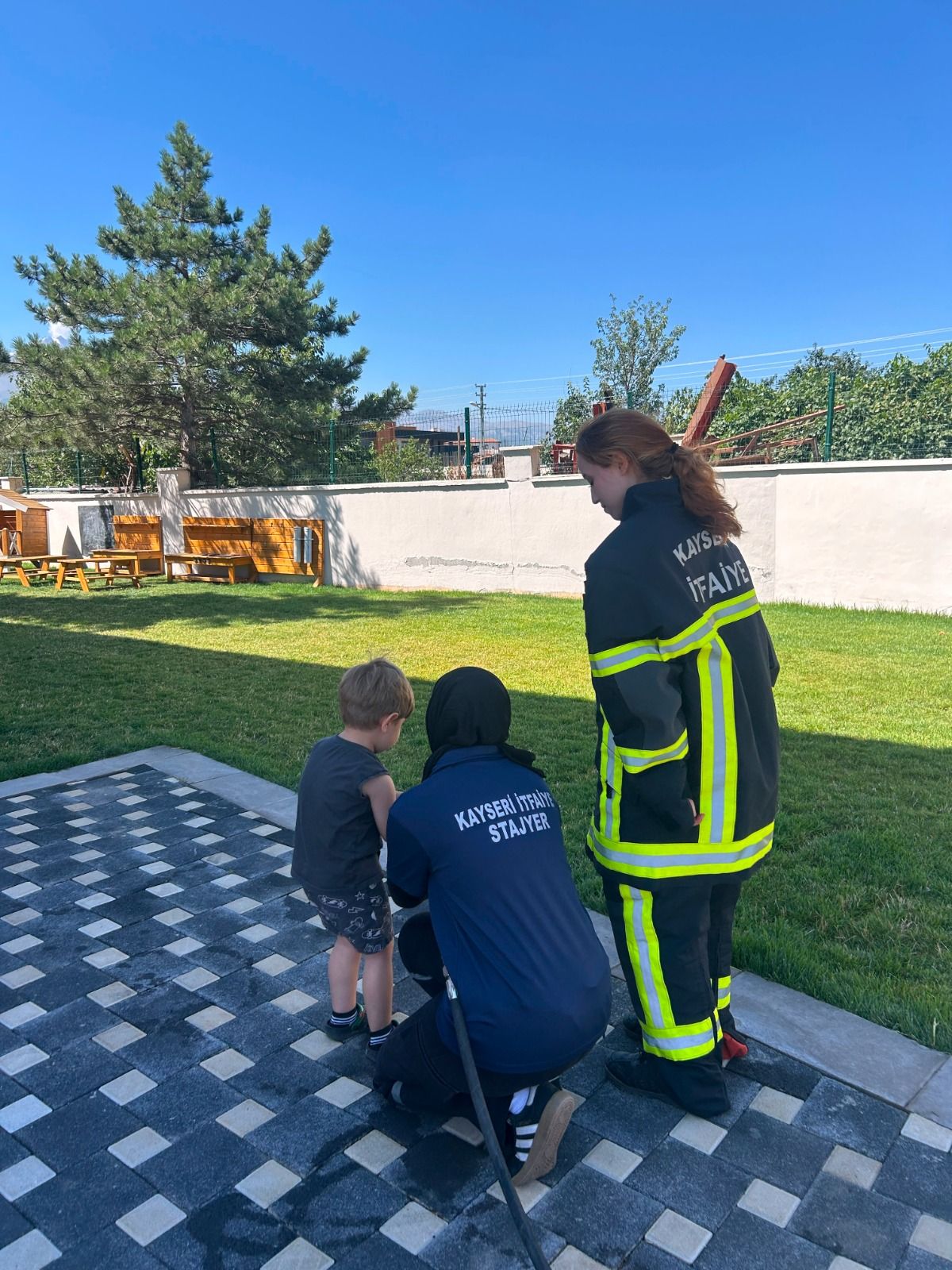 Kayseri'de çocuklara deprem ve yangını tatbikatı yapıldı